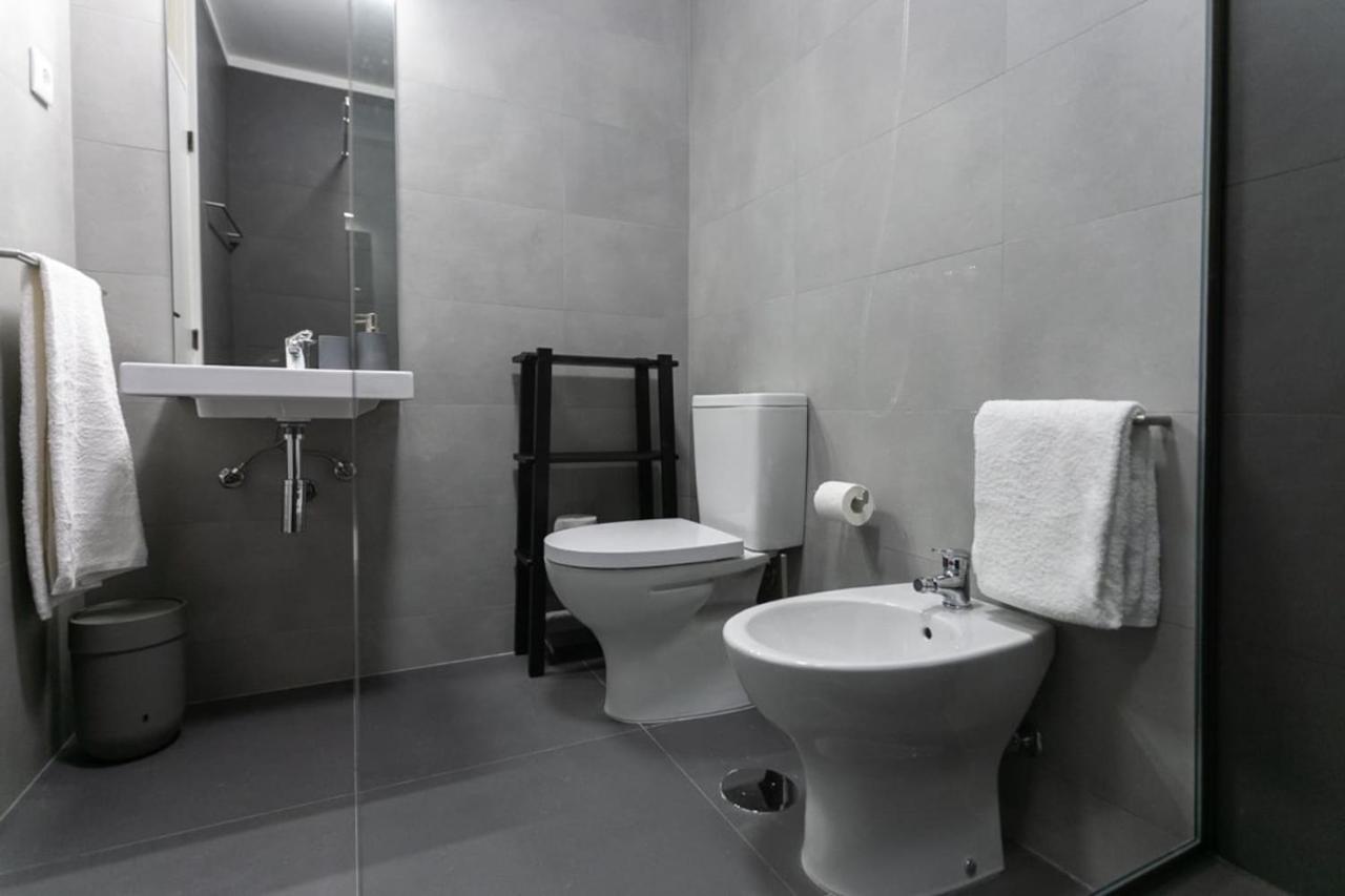 Aposentus - Elegant Functionality Porto Downtown Apartment Exterior photo